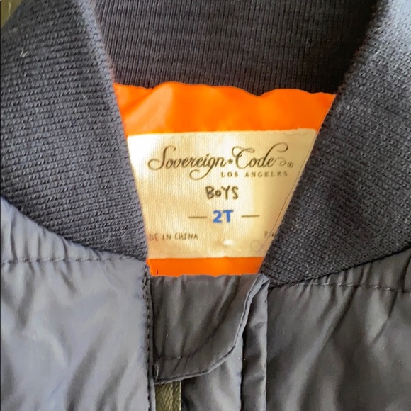 Sovereign Code Puffer Vest - Picture 2 of 3